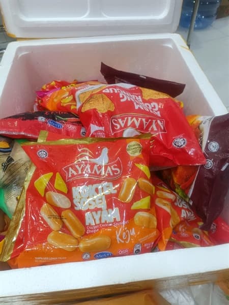 Xuch xich Ayamas Koktel Cheese Halal Malaysia